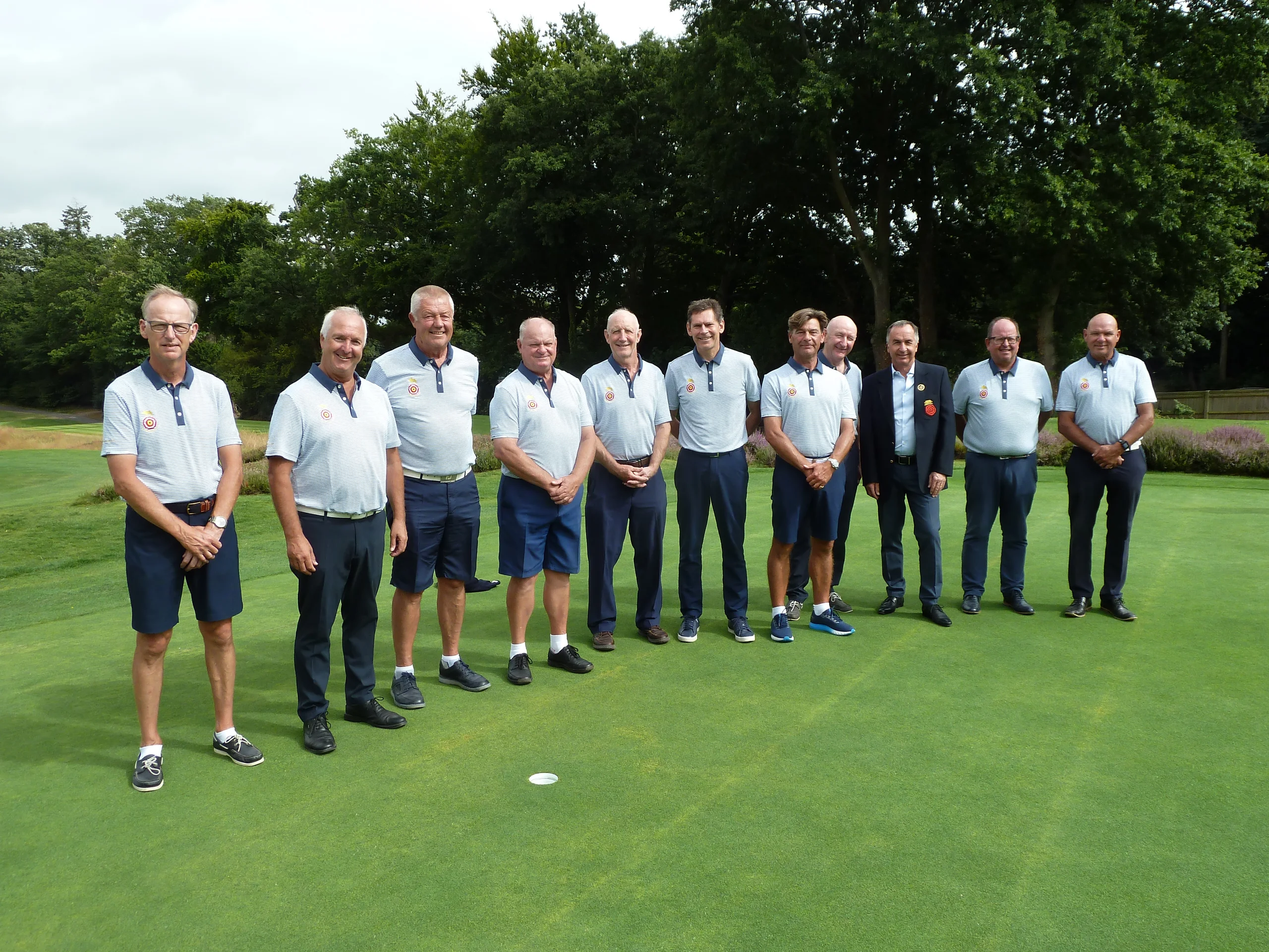 Seniors draw against Surrey at Stoneham